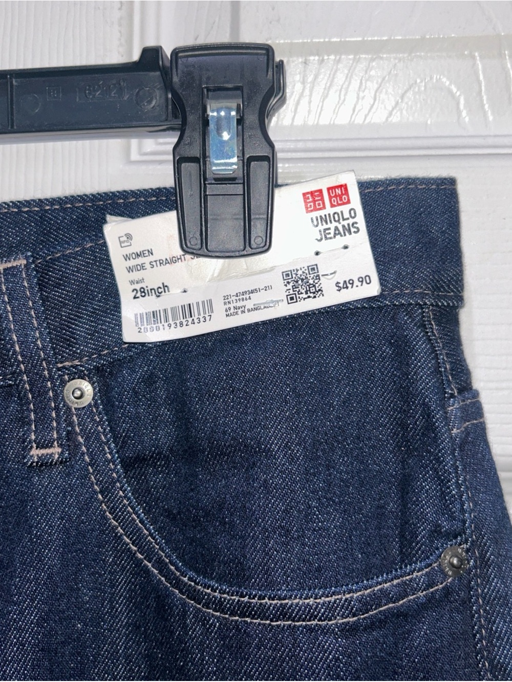 Uniqlo Women’s High Rise Wide Leg Straight Jeans Size 28 NWT - Picture 3 of 9